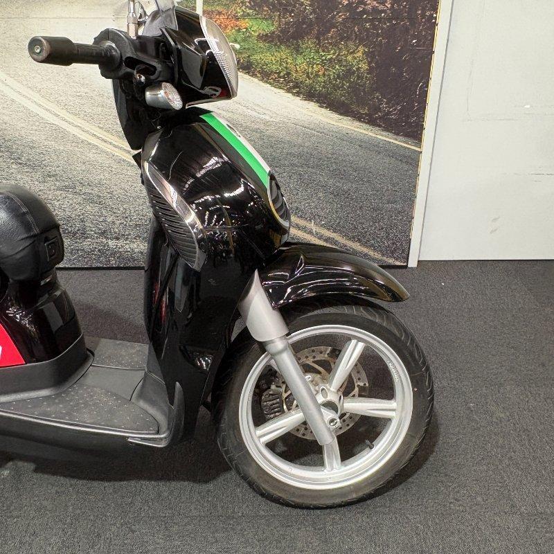 2013 APRILIA SCARABEO 200 SCOOTER