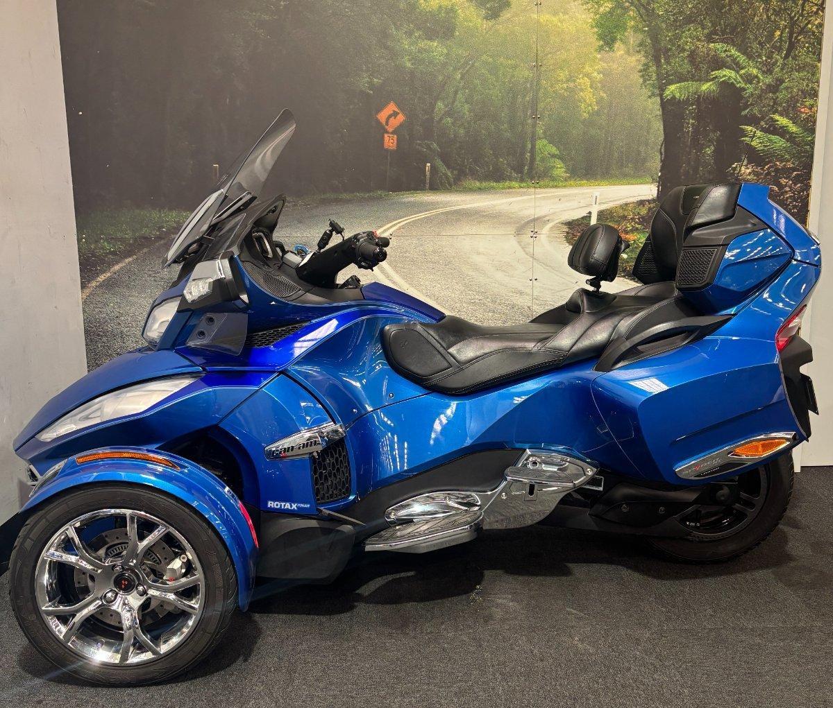 2019 CAN-AM SPYDER RT (SE6) LIMITED TRIKE