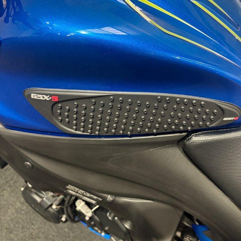 2016 SUZUKI GSX-S1000 ROAD