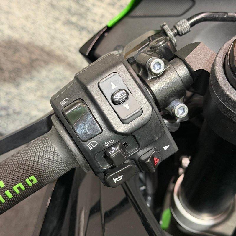 2024 KAWASAKI NINJA ZX-6R (636) KRT EDITION SPORTS