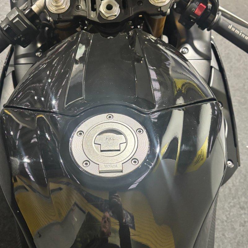 2013 YAMAHA YZF-R1 SPORTS