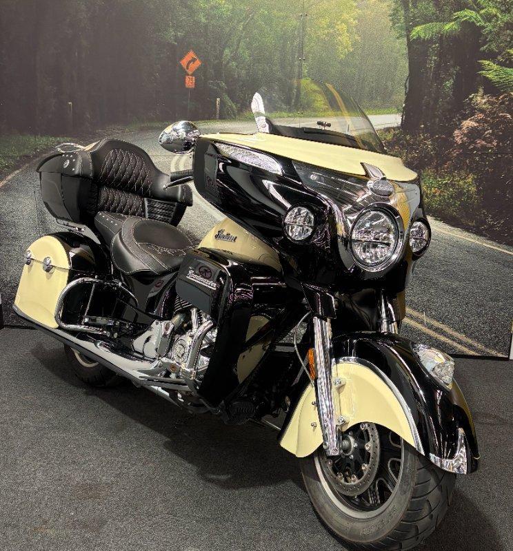 2017 INDIAN ROADMASTER CLASSIC CRUISER