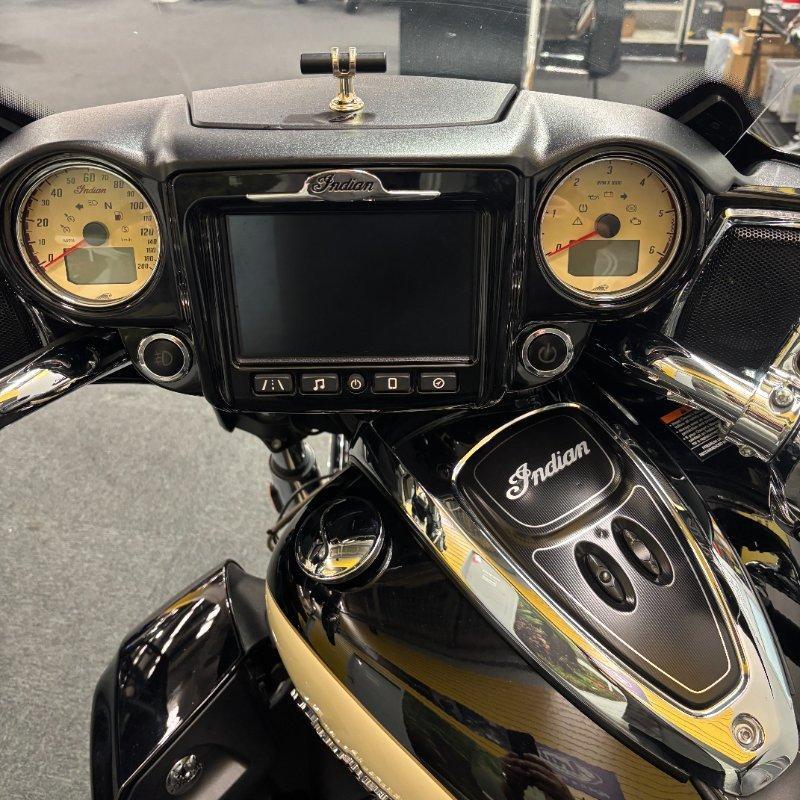 2017 INDIAN ROADMASTER CLASSIC CRUISER