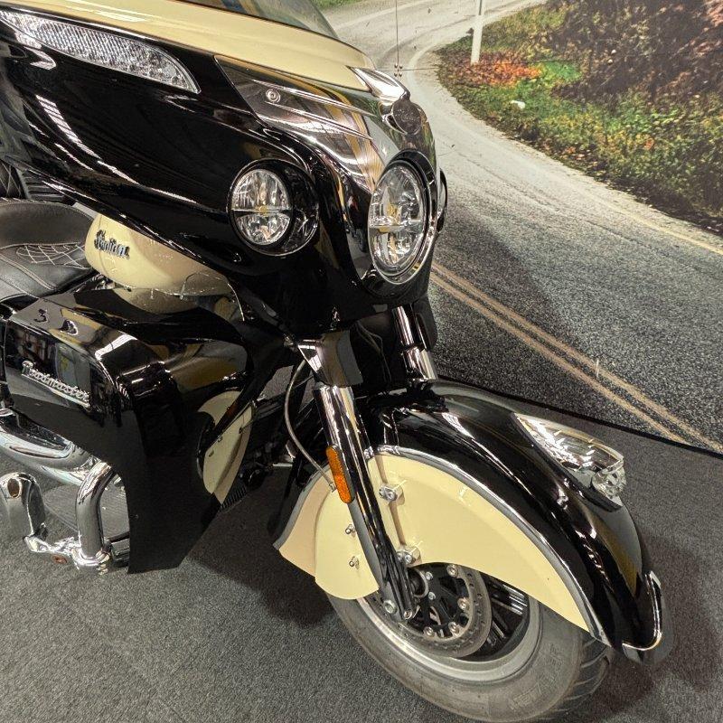2017 INDIAN ROADMASTER CLASSIC CRUISER