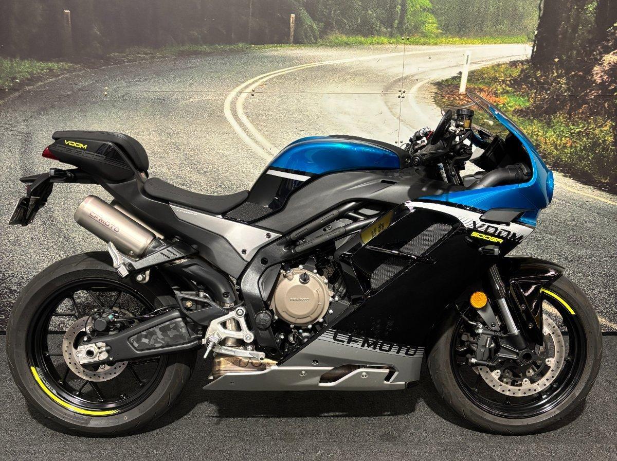 2025 CF MOTO 500 SR VOOM SPORTS