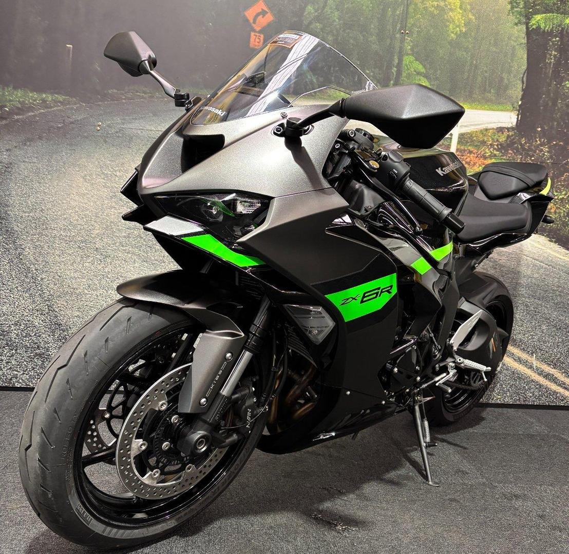 2026 KAWASAKI NINJA ZX-6R (636) SPORTS