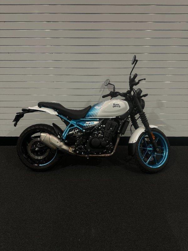 2025 ROYAL ENFIELD GUERILLA 450 ROAD