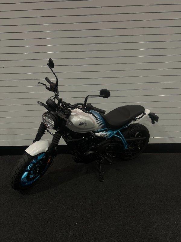 2025 ROYAL ENFIELD GUERILLA 450 ROAD