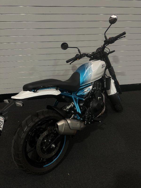 2025 ROYAL ENFIELD GUERILLA 450 ROAD