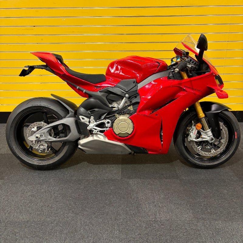 2024 DUCATI PANIGALE V4 S SPORTS