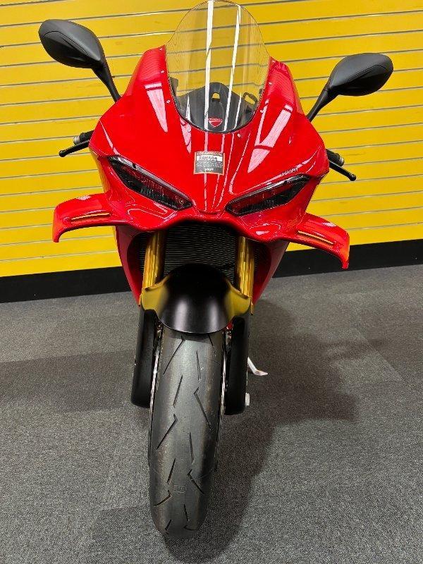 2024 DUCATI PANIGALE V4 S SPORTS