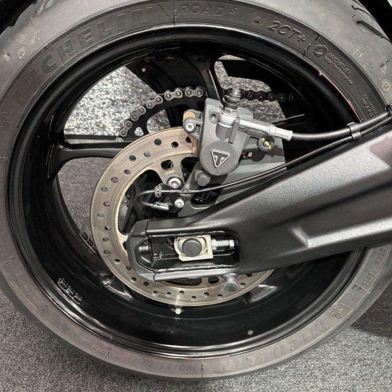 2025 TRIUMPH TRIDENT 660 (LAMS) ROAD