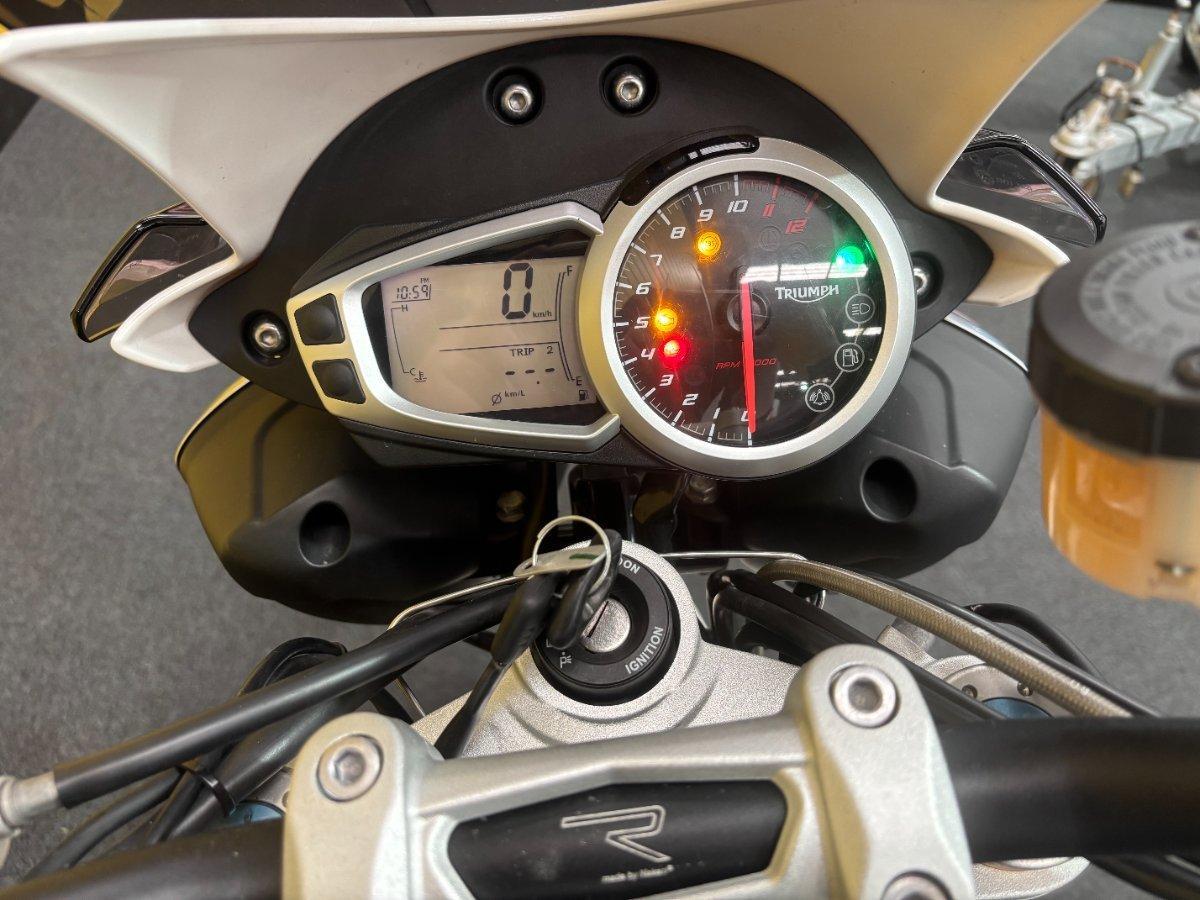 2012 TRIUMPH SPEED TRIPLE R-ABS SPORTS