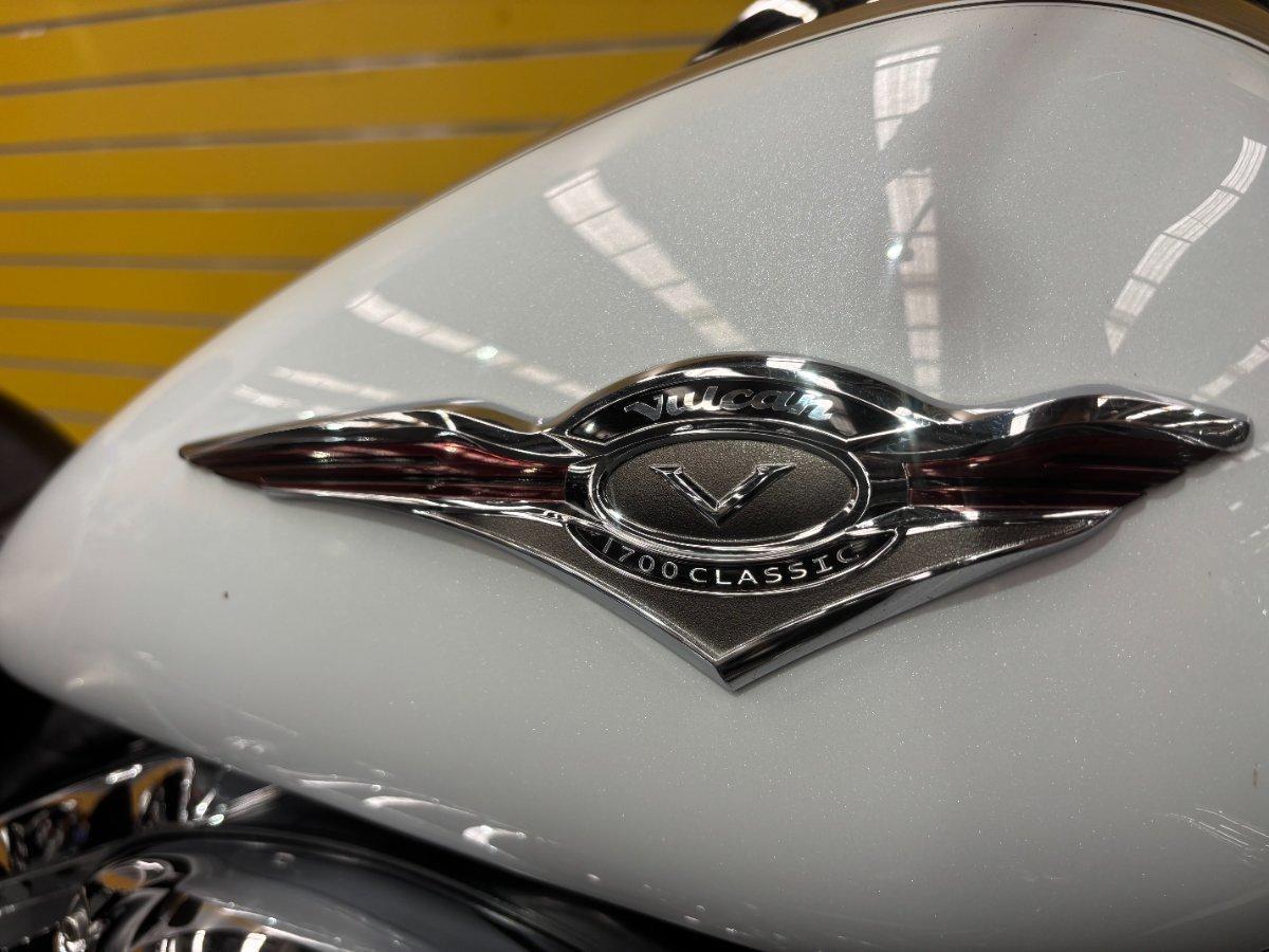 2009 KAWASAKI VULCAN 1700 CLASSIC (VN1700) CRUISER