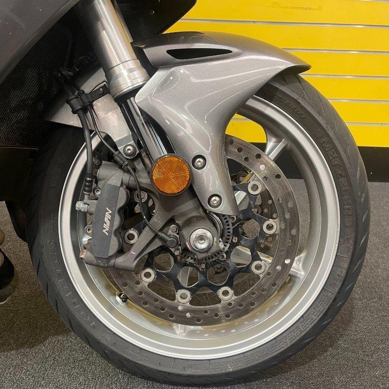 2010 HONDA VFR1200F ROAD
