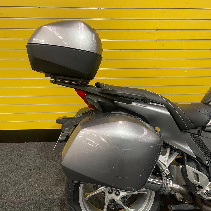 2010 HONDA VFR1200F ROAD
