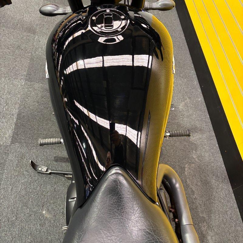 2016 VICTORY HAMMER 8-BALL CRUISER