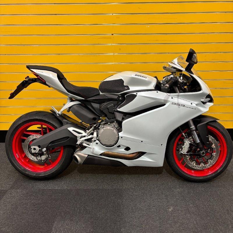 2018 DUCATI 959 PANIGALE (WHITE) SPORTS