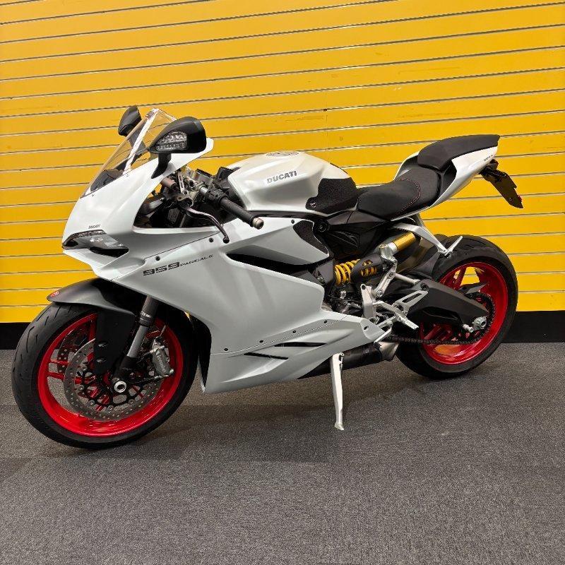 2018 DUCATI 959 PANIGALE (WHITE) SPORTS