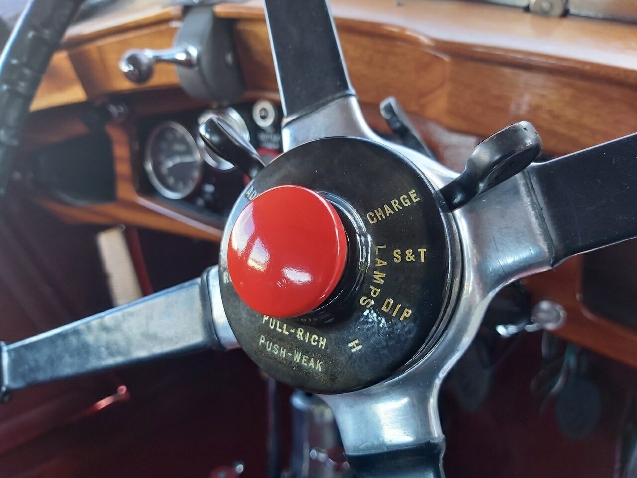 1932 RILEY KESTREL 14/6 MANUAL SEDAN
