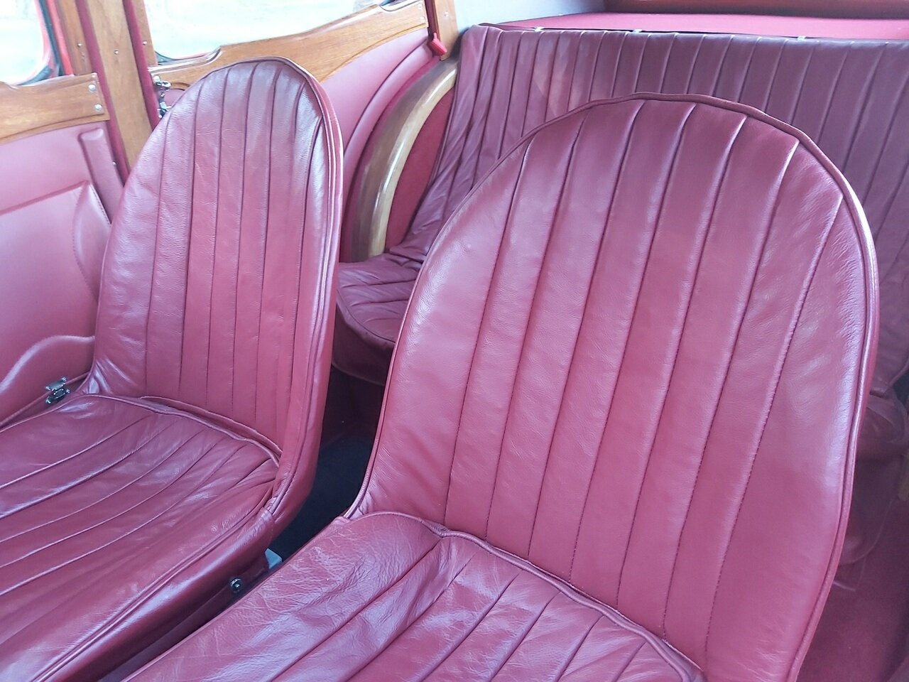 1932 RILEY KESTREL 14/6 MANUAL SEDAN