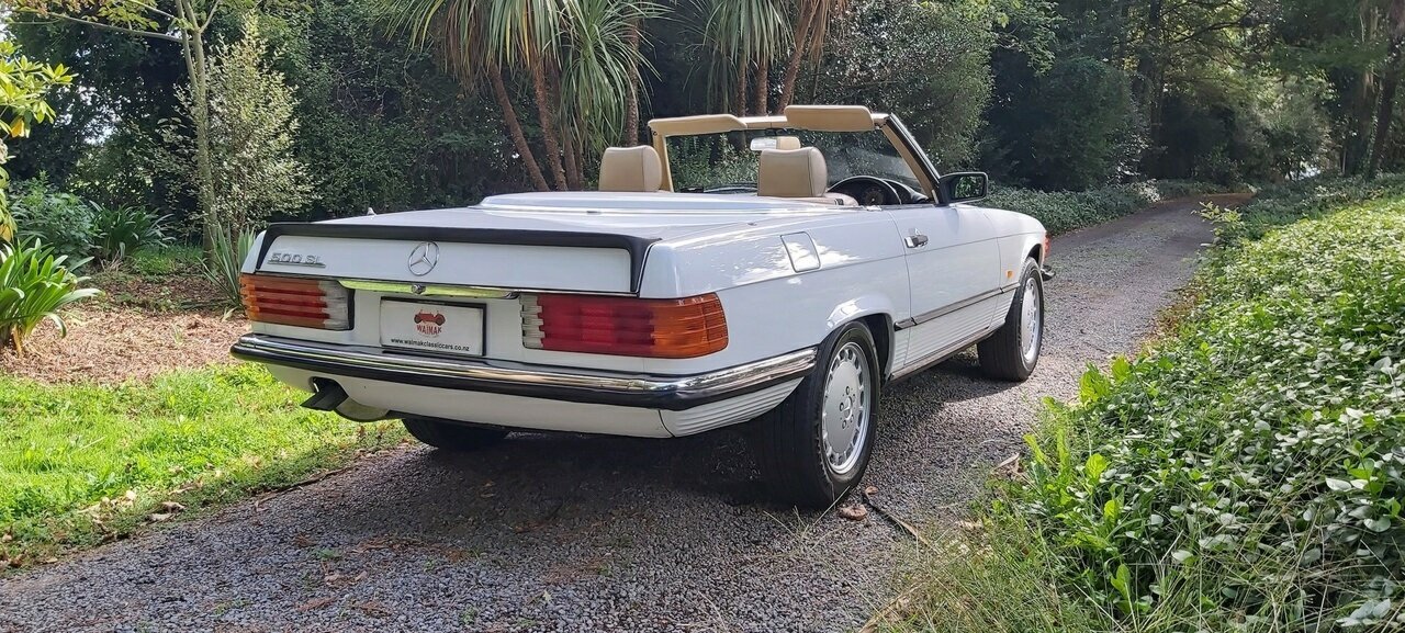 1987 MERCEDES-BENZ 500 SL AUTOMATIC 2D CONVERTIBLE