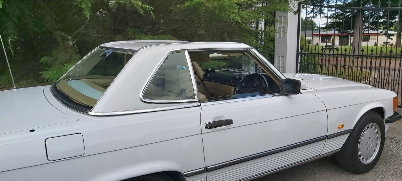 1987 MERCEDES-BENZ 500 SL AUTOMATIC 2D CONVERTIBLE