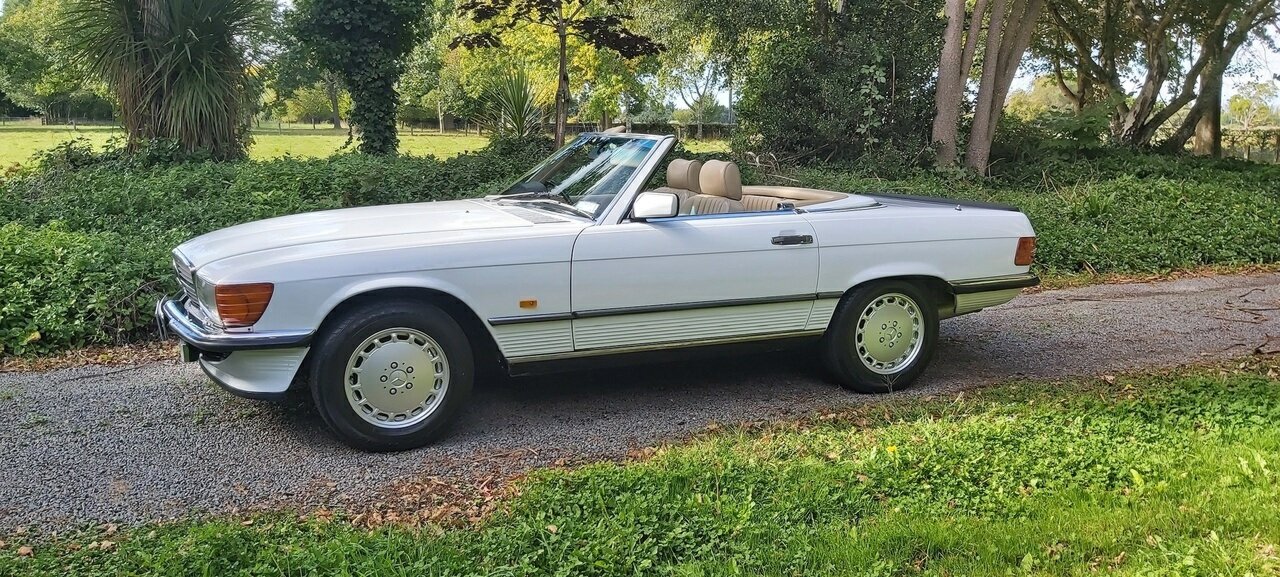 1987 MERCEDES-BENZ 500 SL AUTOMATIC 2D CONVERTIBLE