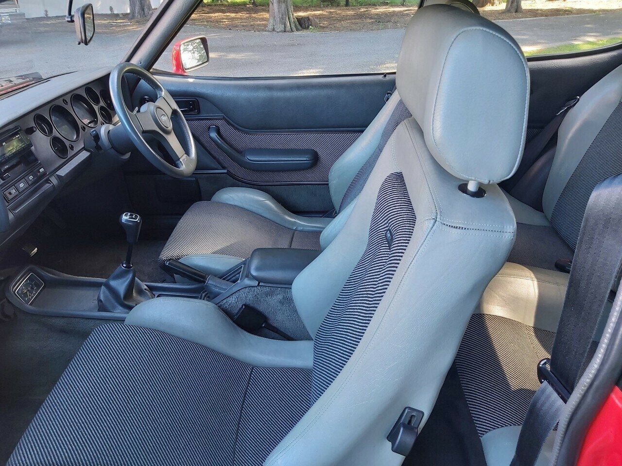 1986 FORD CAPRI 3 5 SP MANUAL 2D COUPE