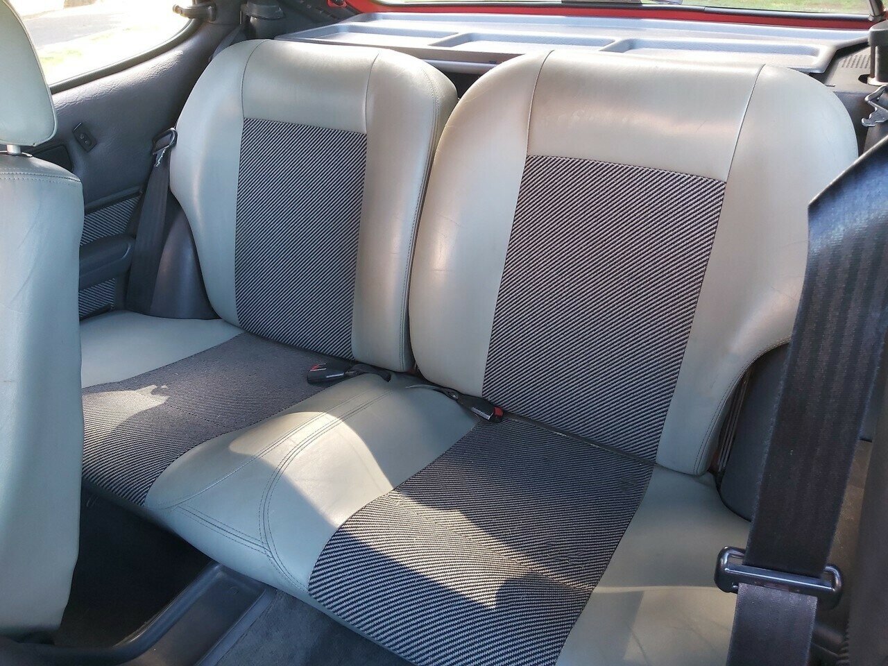 1986 FORD CAPRI 3 5 SP MANUAL 2D COUPE