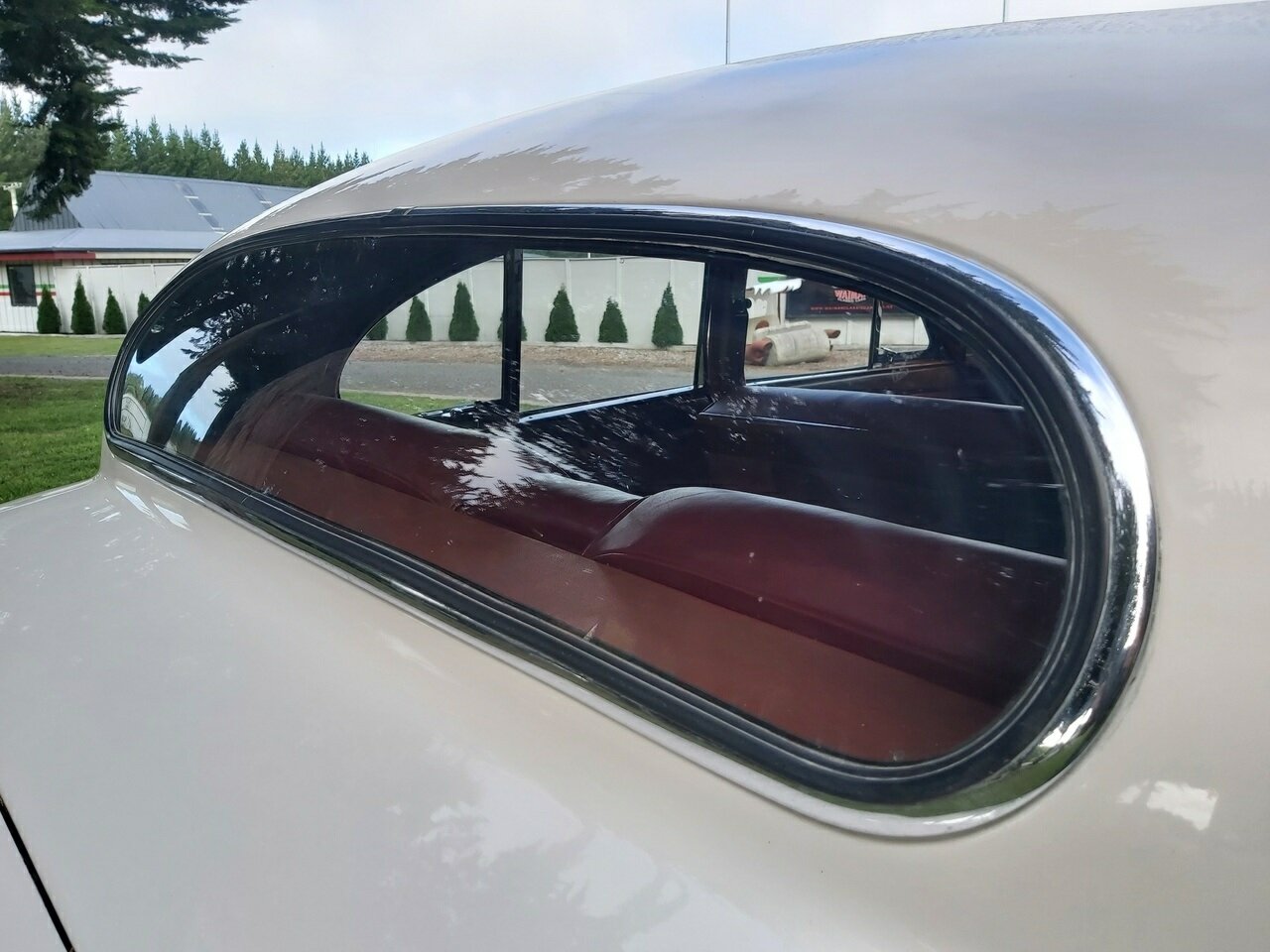 1959 JAGUAR MARK VIII AUTOMATIC SEDAN