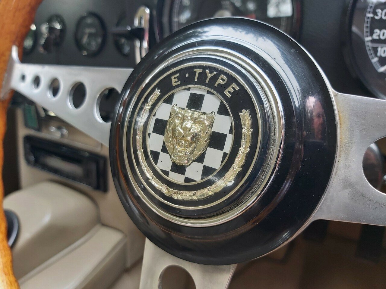 1965 JAGUAR E TYPE SERIES 1 4.2 4 SP MANUAL 2D COUPE