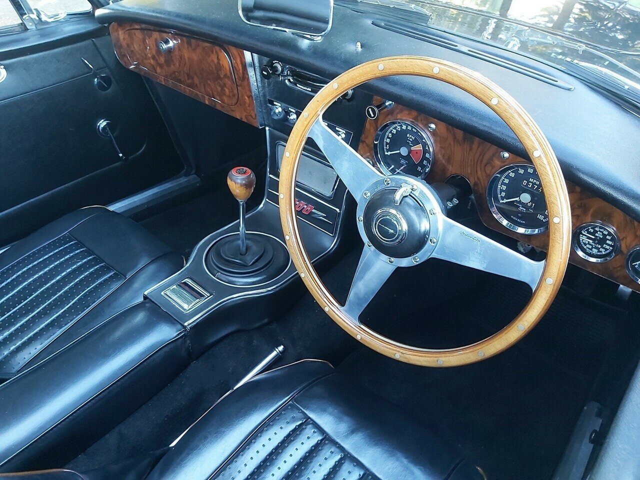 1967 AUSTIN HEALEY 3000 MK III 4 SP MANUAL + OVERDRIVE 2D CONVERTIBLE