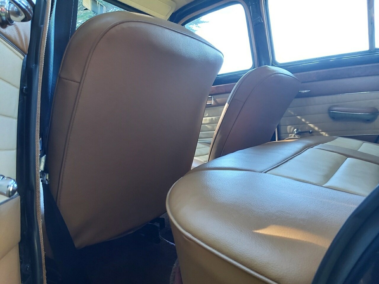 1960 RILEY 1.5 LITRE 4 SP MANUAL SEDAN