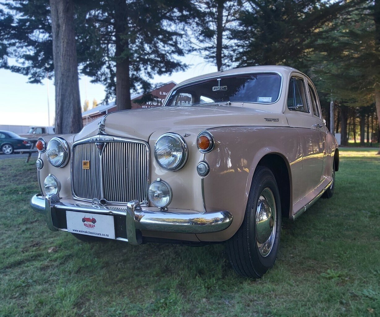 1958 ROVER 105 S 4D SEDAN