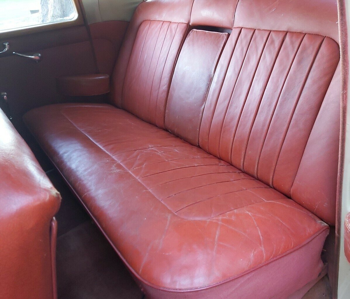 1958 ROVER 105 S 4D SEDAN