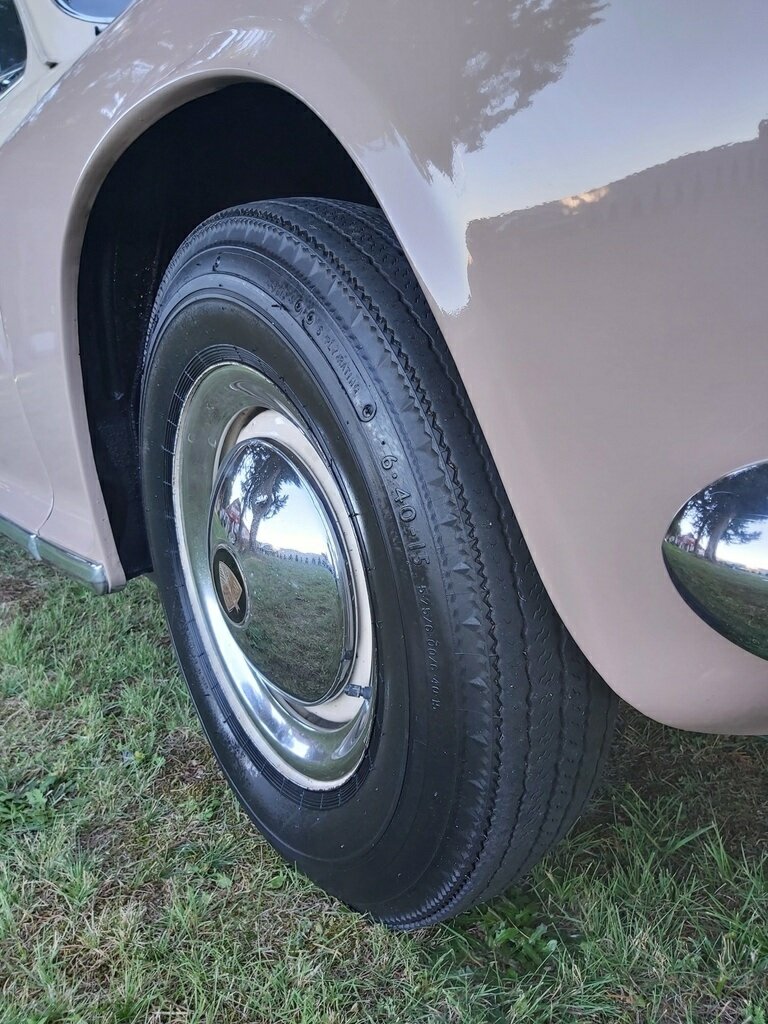 1958 ROVER 105 S 4D SEDAN