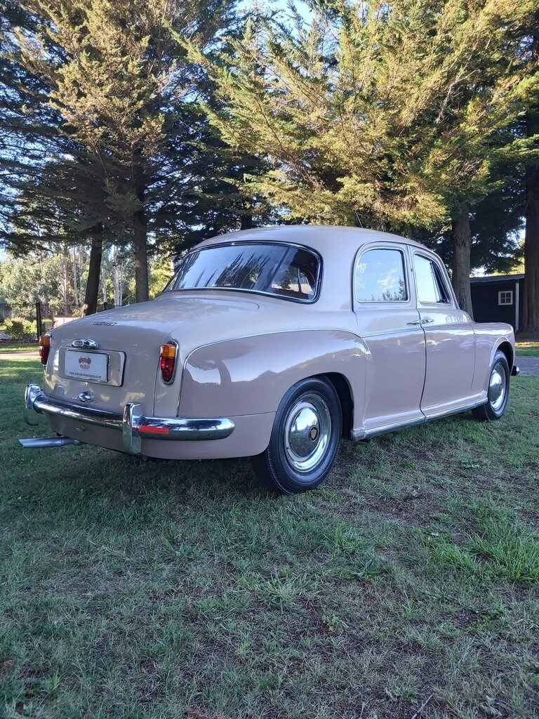 1958 ROVER 105 S 4D SEDAN
