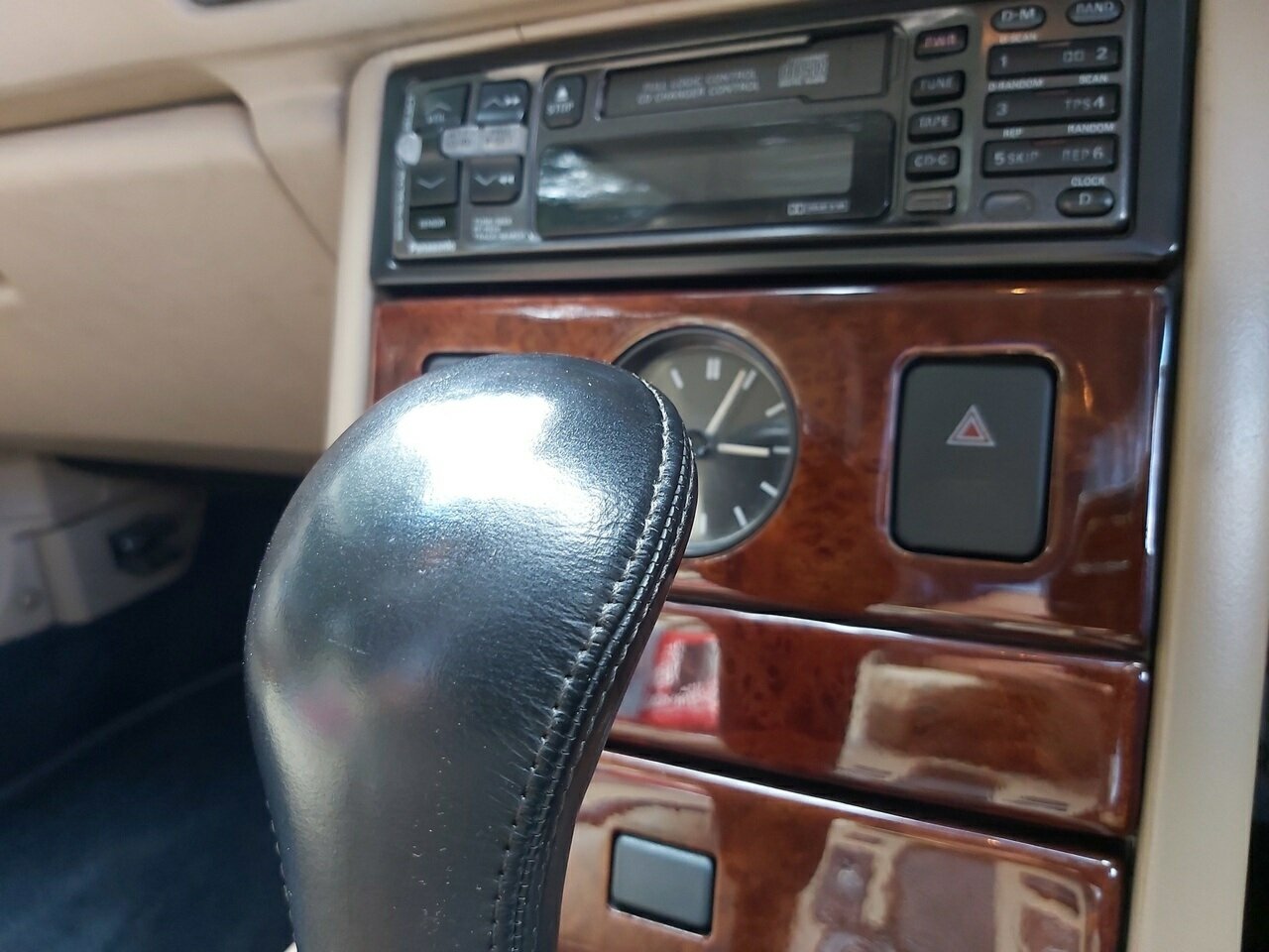1997 ROVER 825 AUTOMATIC 2D COUPE