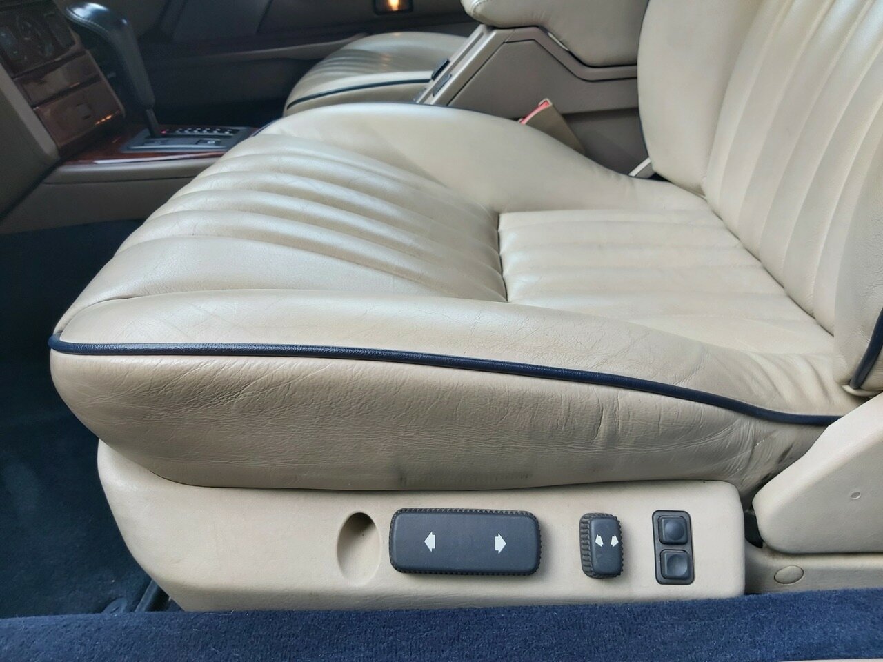 1997 ROVER 825 AUTOMATIC 2D COUPE