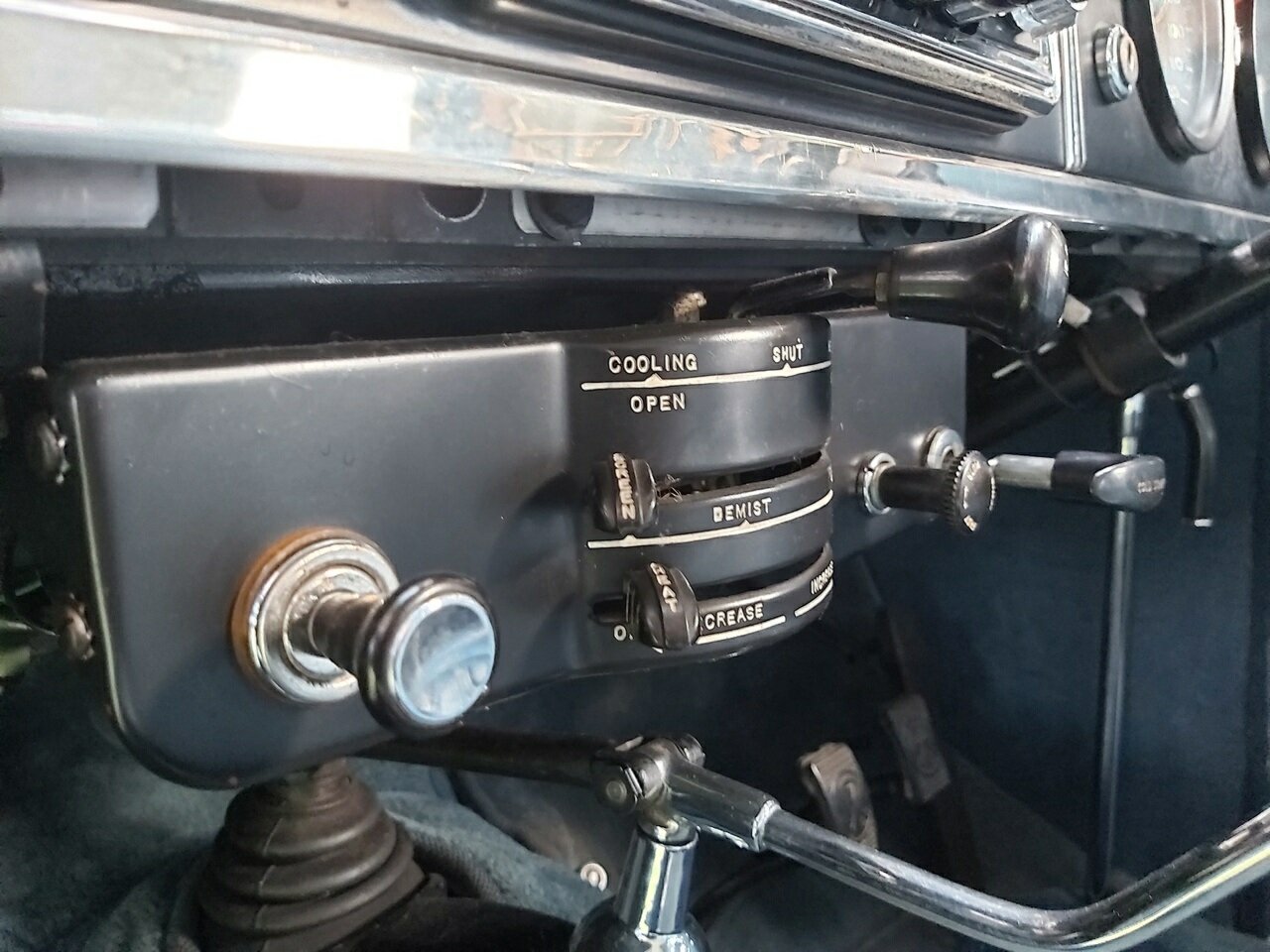 1964 ROVER P4 110 4 SP MANUAL 4D SEDAN