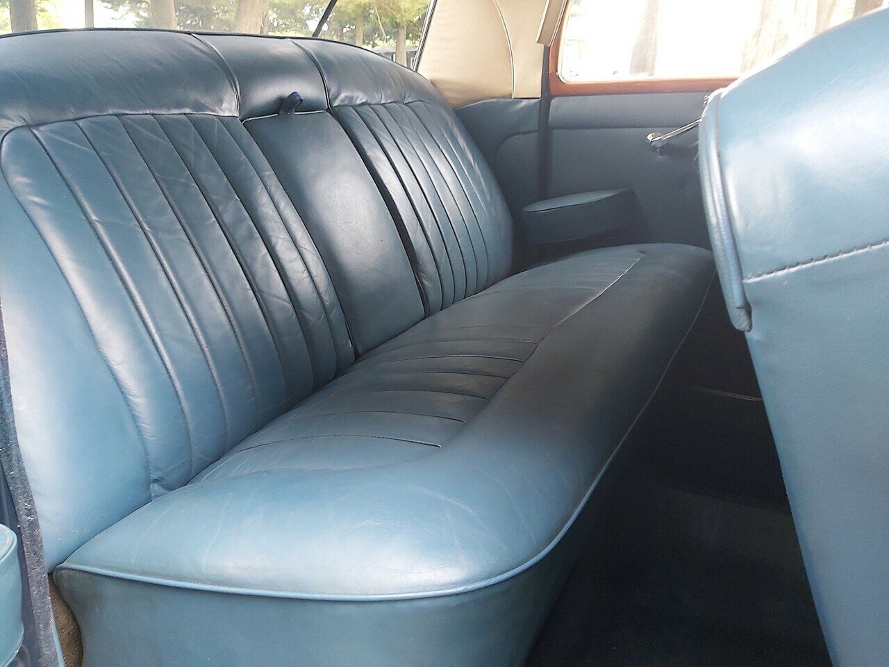 1964 ROVER P4 110 4 SP MANUAL 4D SEDAN