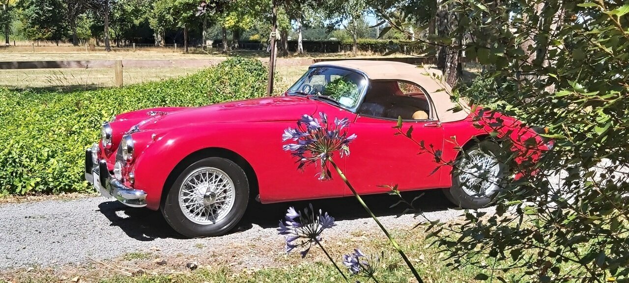 1958 JAGUAR XK150 4 SP MANUAL 2D CONVERTIBLE