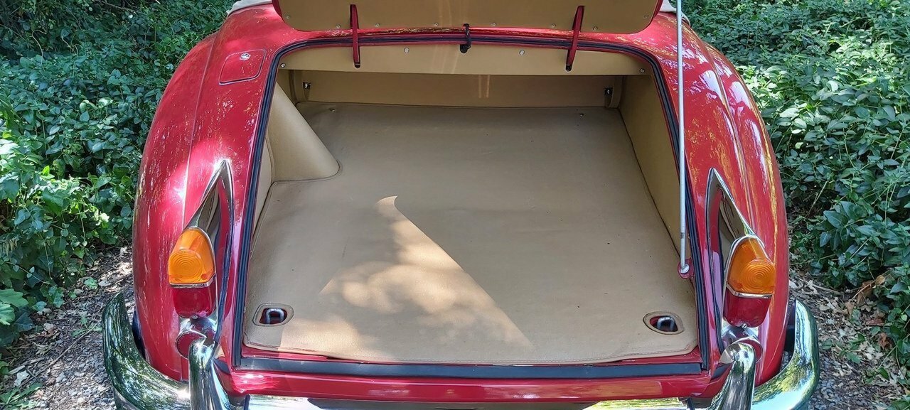 1958 JAGUAR XK150 4 SP MANUAL 2D CONVERTIBLE