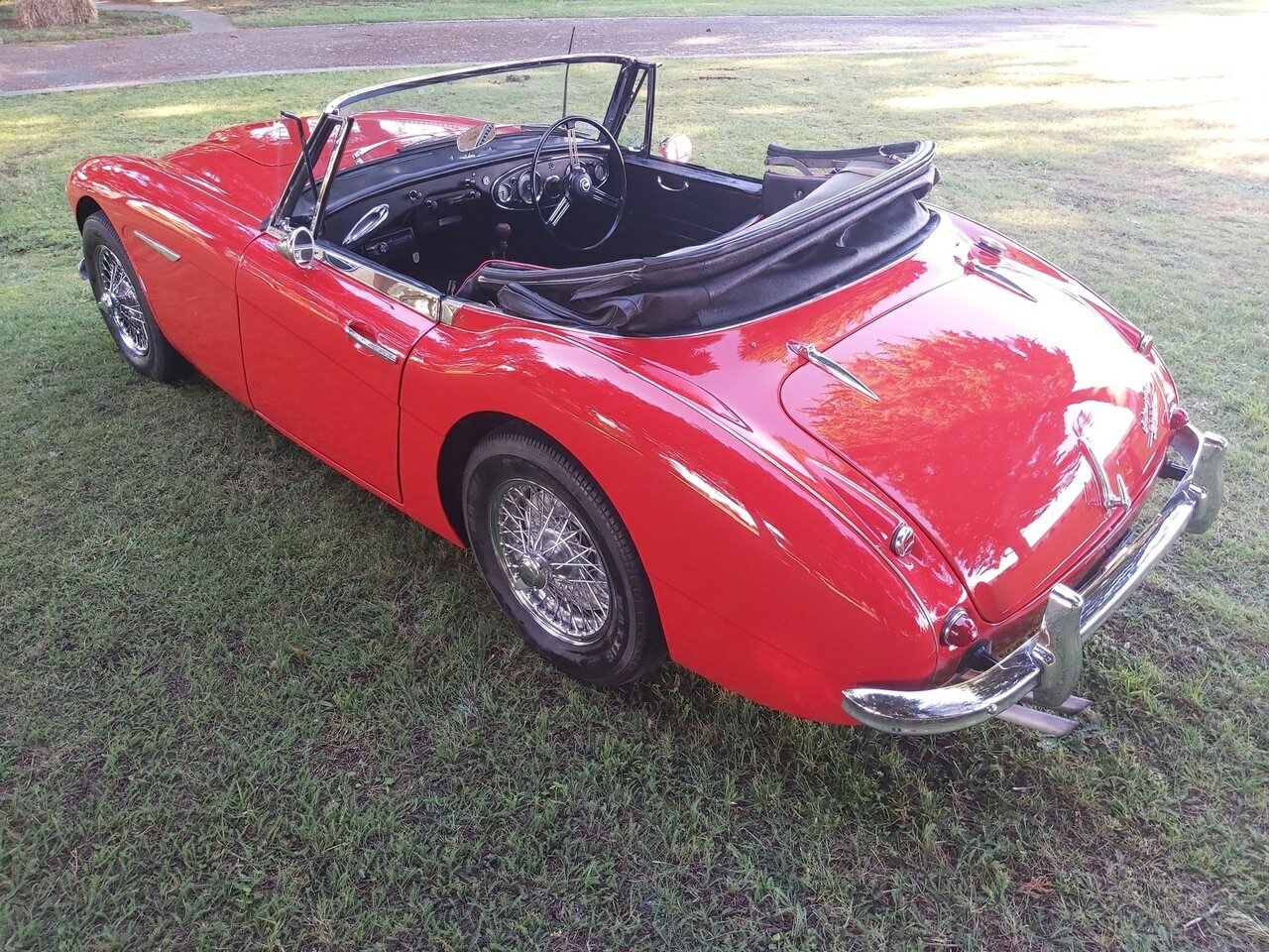 1963 AUSTIN HEALEY 3000 MK II BJ7 4 SP MAN + OVERDRIVE 2D CABRIOLET