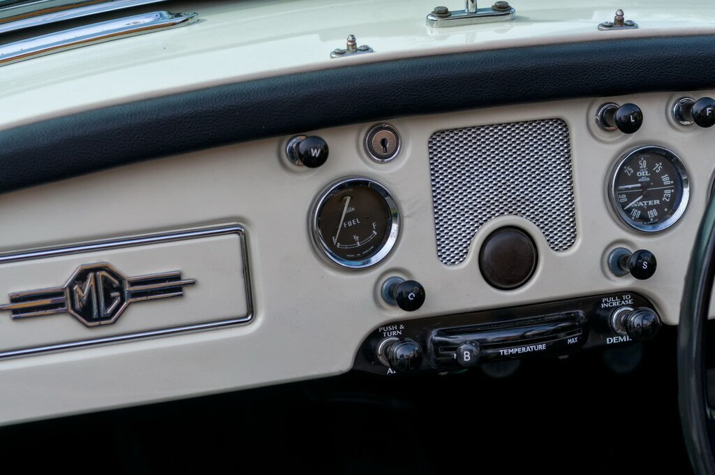 1957 MG A MK I MANUAL 2D CABRIOLET