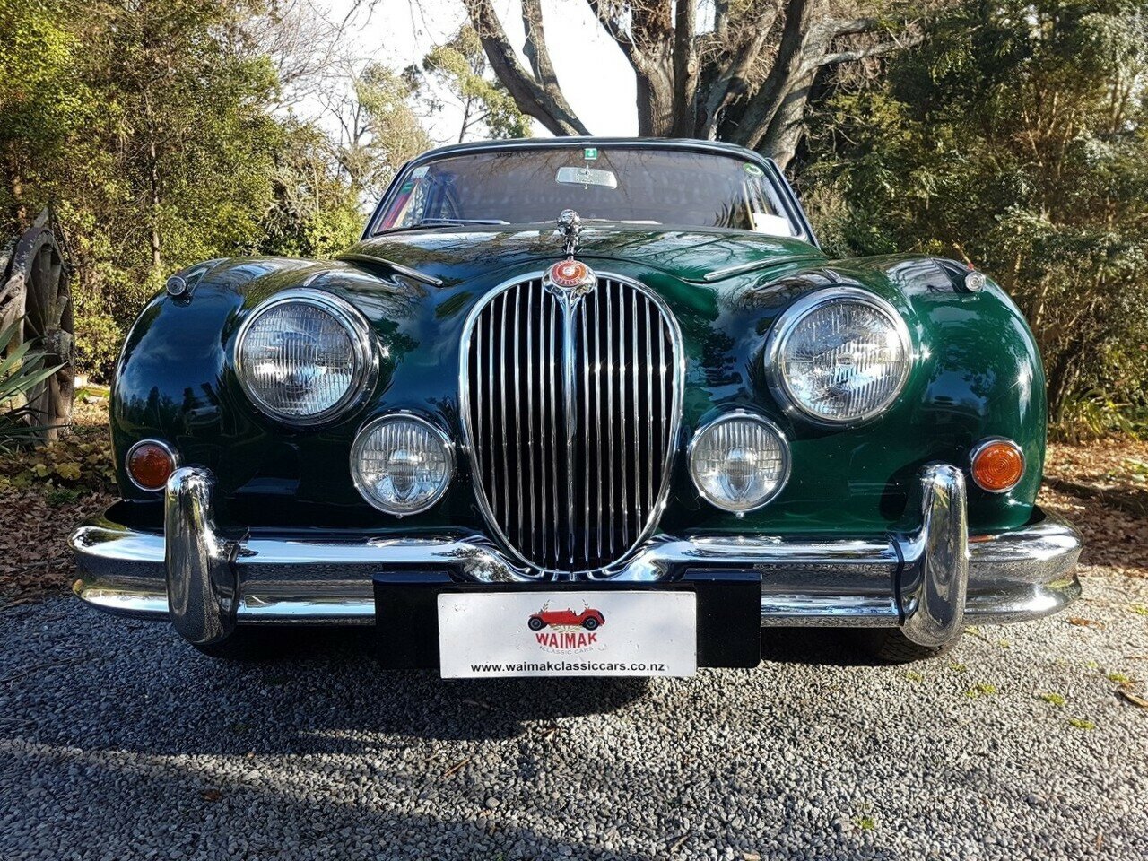 1963 JAGUAR MK II 3.4 4 SP MAN + OVERDRIVE 4D SEDAN