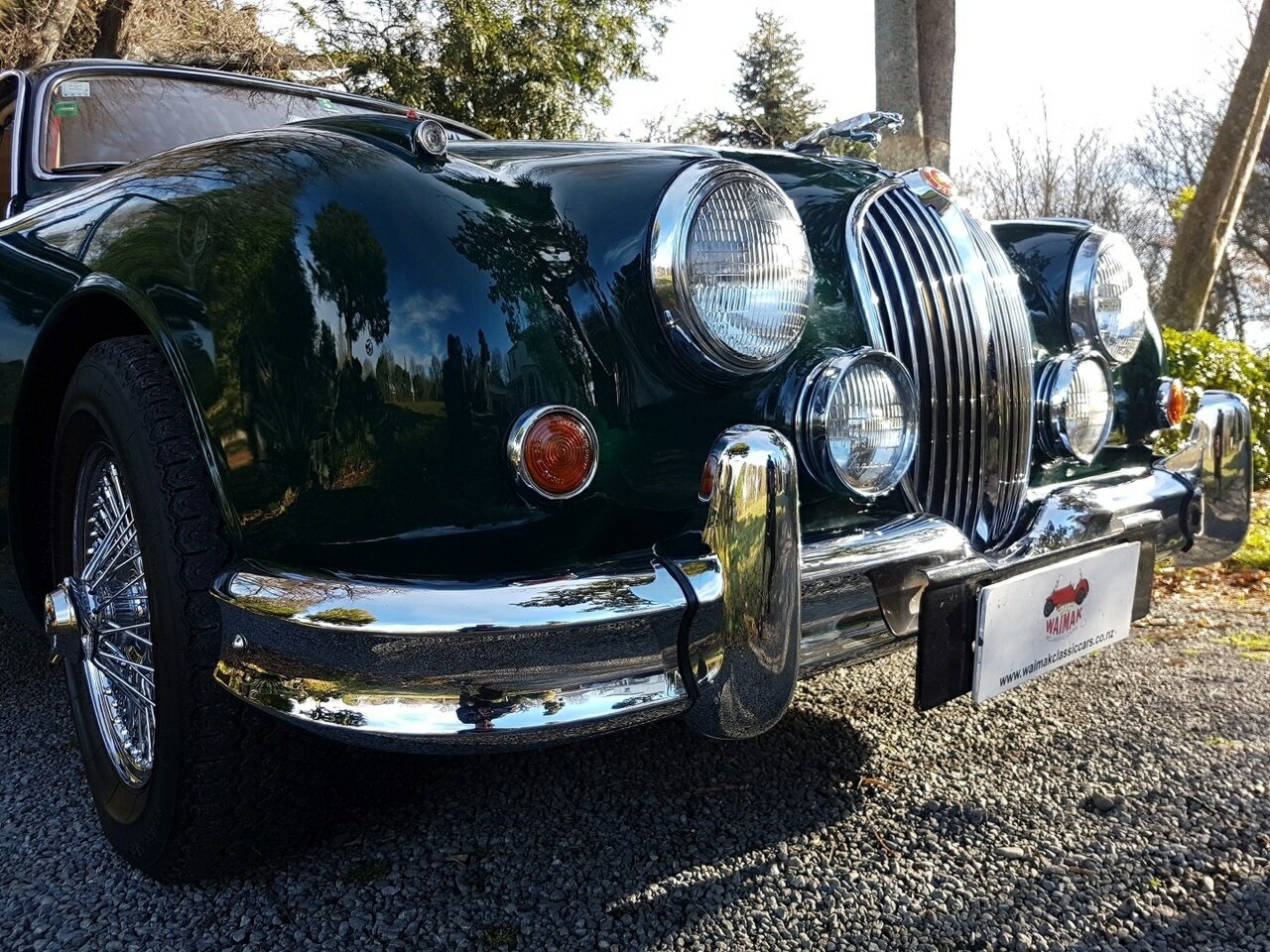 1963 JAGUAR MK II 3.4 4 SP MAN + OVERDRIVE 4D SEDAN