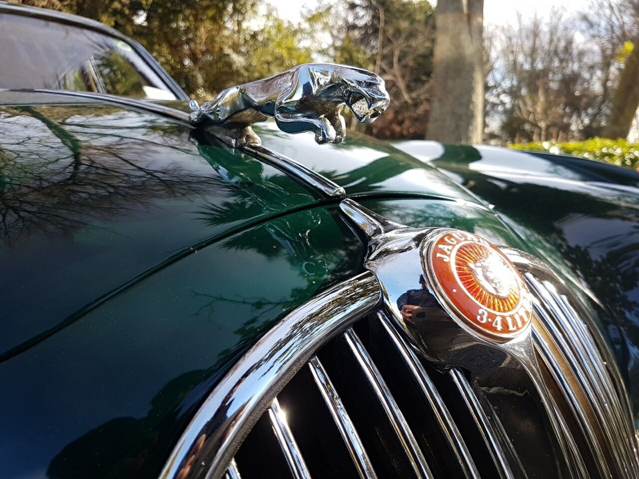 1963 JAGUAR MK II 3.4 4 SP MAN + OVERDRIVE 4D SEDAN