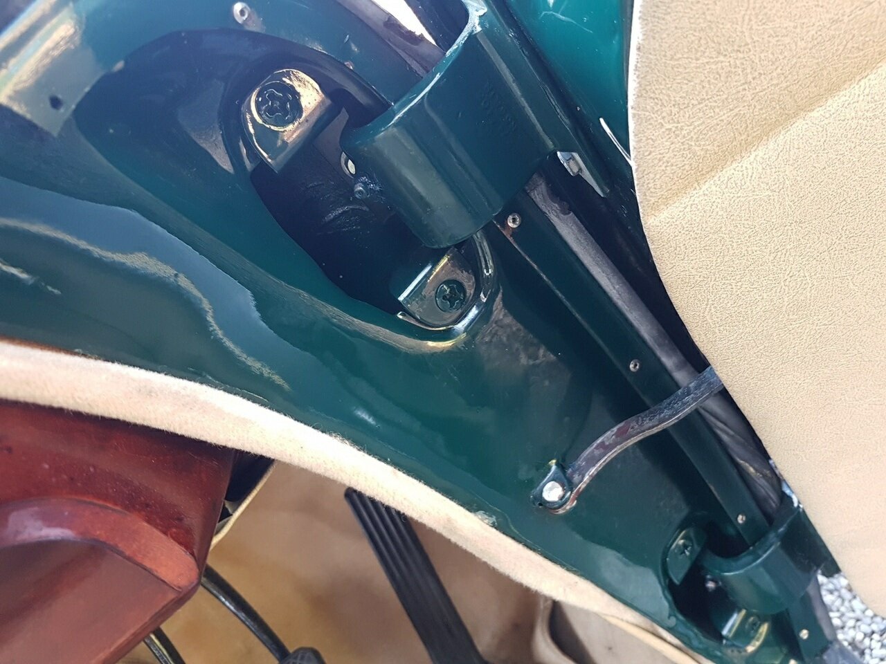 1963 JAGUAR MK II 3.4 4 SP MAN + OVERDRIVE 4D SEDAN